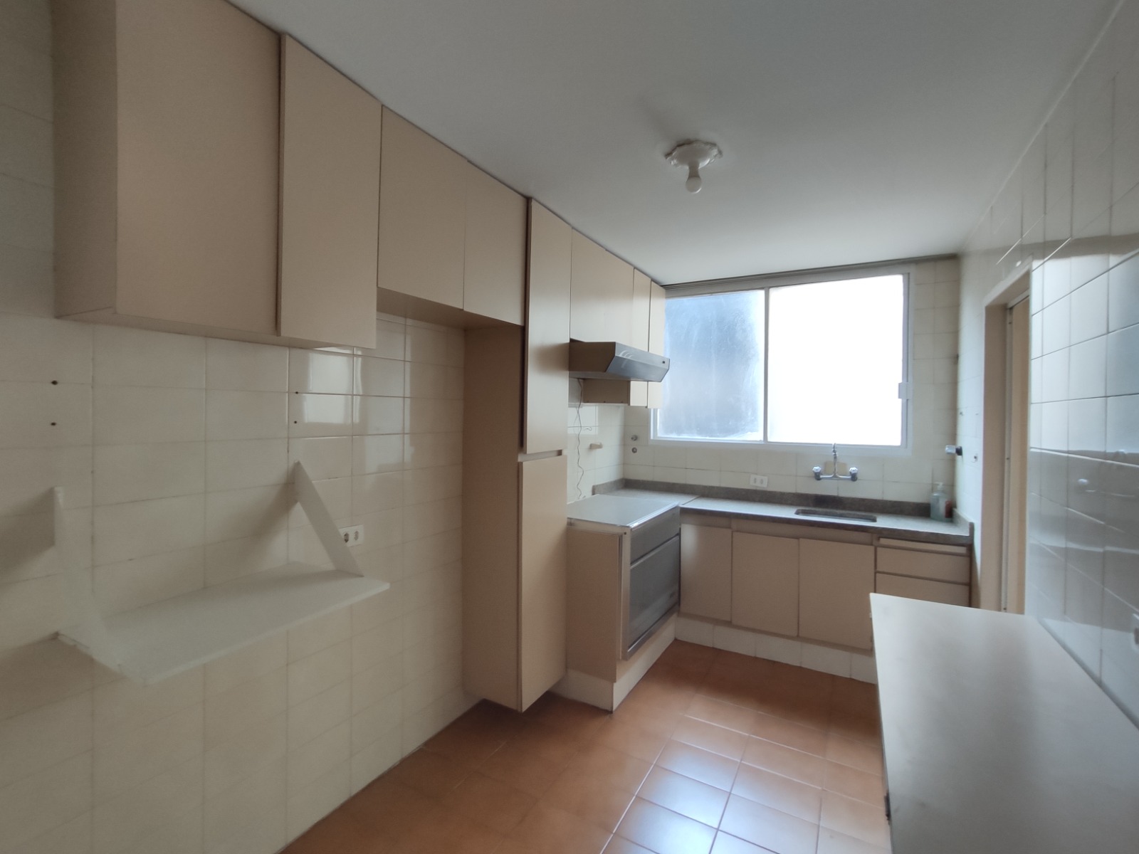 Imagem Apartamento com 2 Quartos para Alugar, 75 m²em Moema - São Paulo