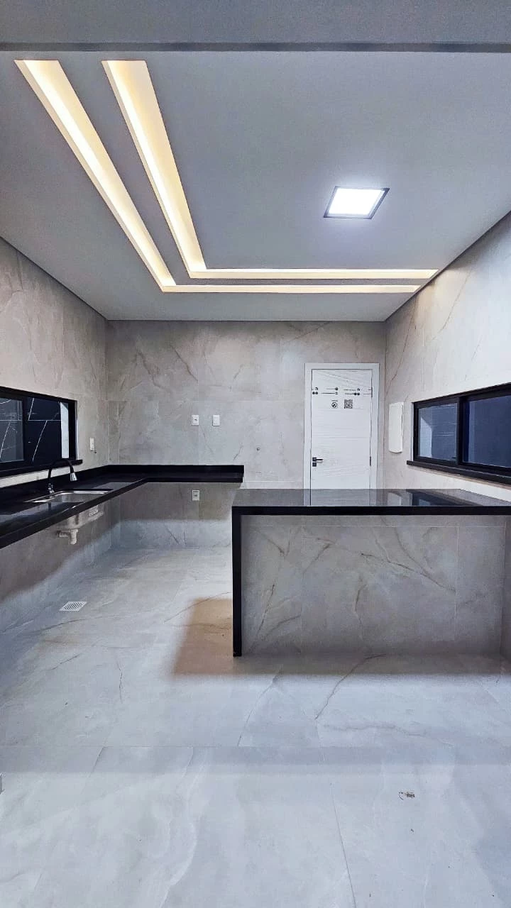 Imagem Casa de Condomínio com 4 Quartos à Venda, 267 m² em Cidade Alpha - Eusébio