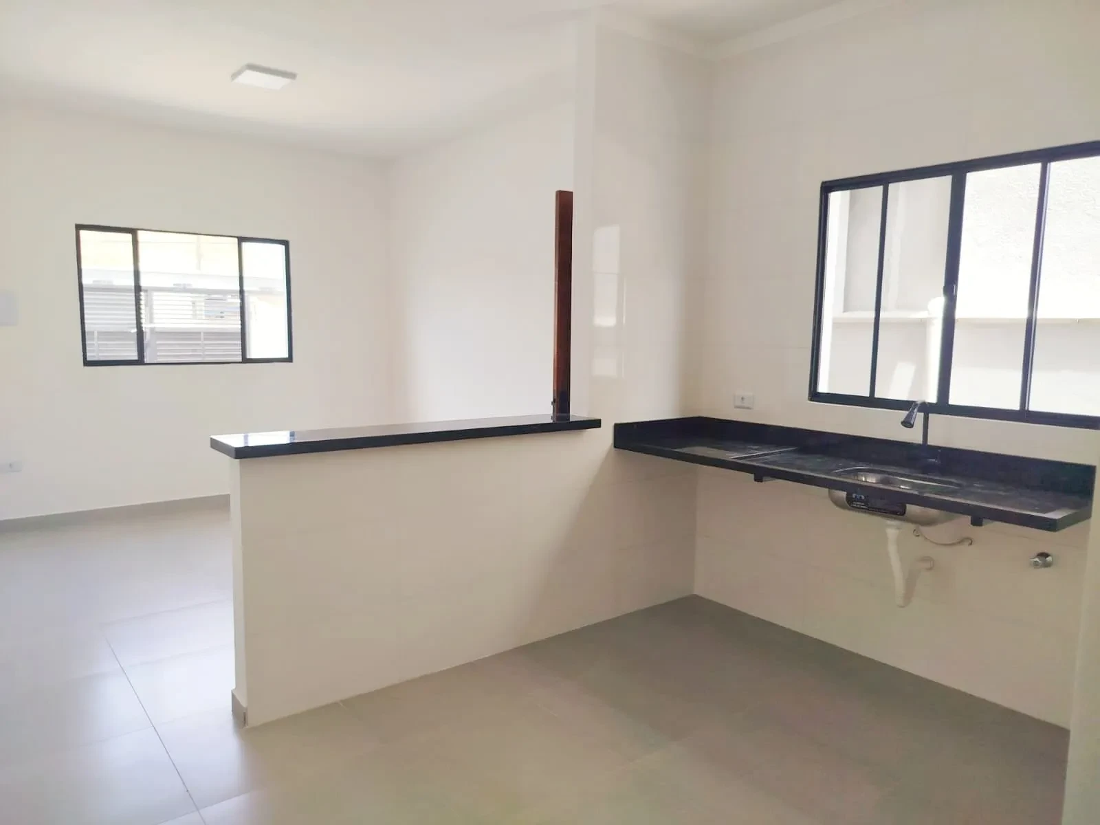 Imagem Casa com 2 Quartos à Venda, 135 m² em Savoy - Itanhaém