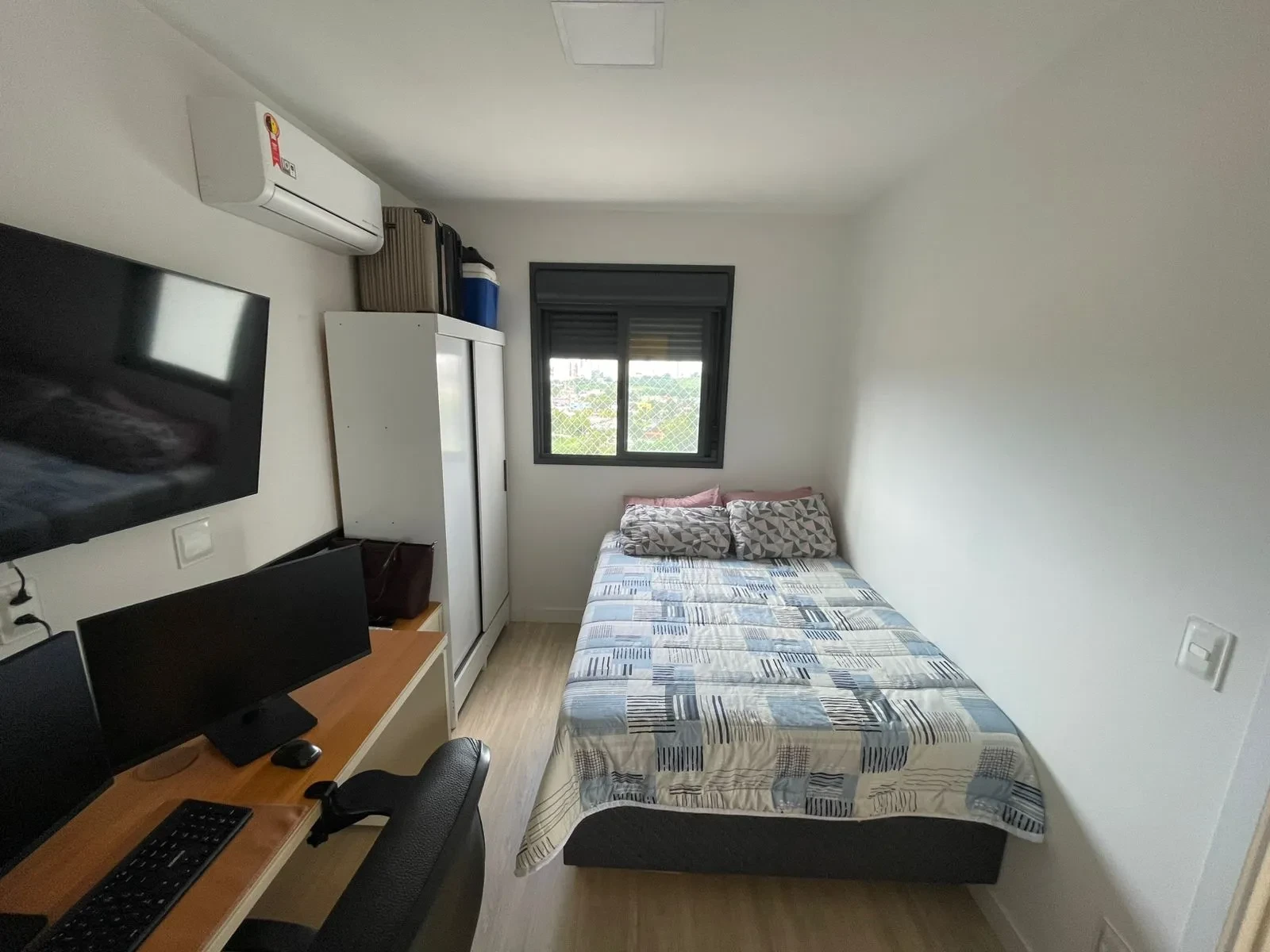 Imagem Apartamento com 2 Quartos para Alugar, 77 m² em Despraiado - Cuiabá
