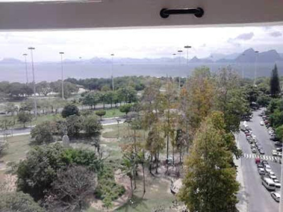 Imagem Kitnet com 1 Quarto para Alugar, 35 m² em Flamengo - Rio de Janeiro