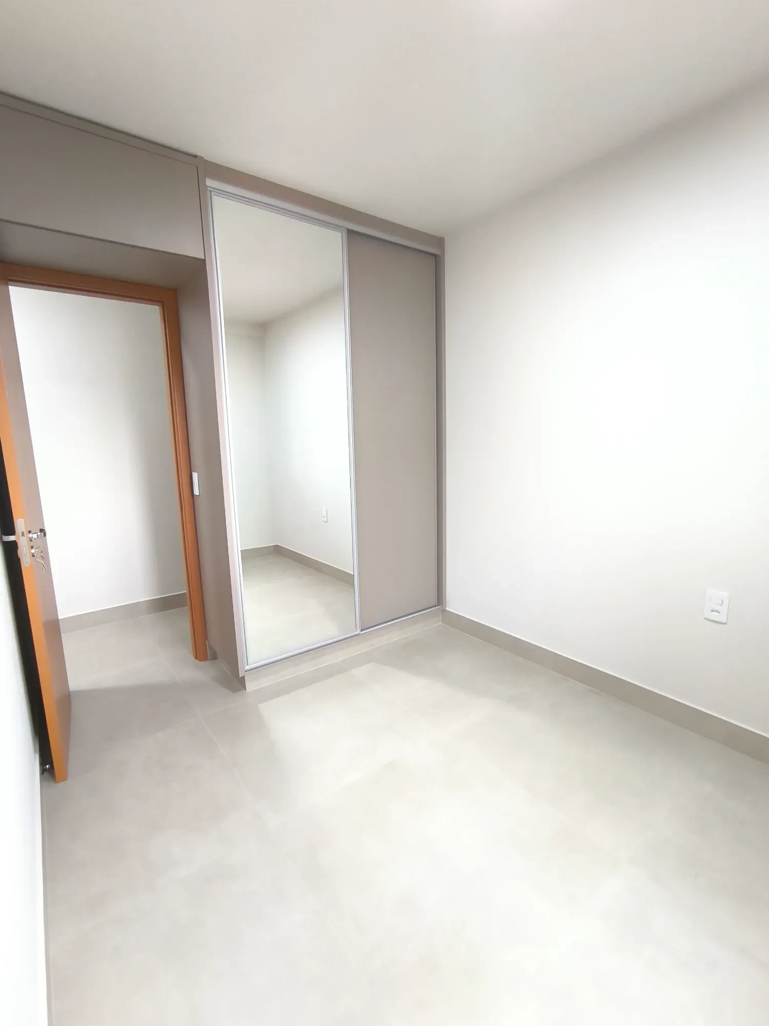 Imagem Apartamento com 2 Quartos para Alugar, 70 m² em Setor Pedro Ludovico - Goiânia