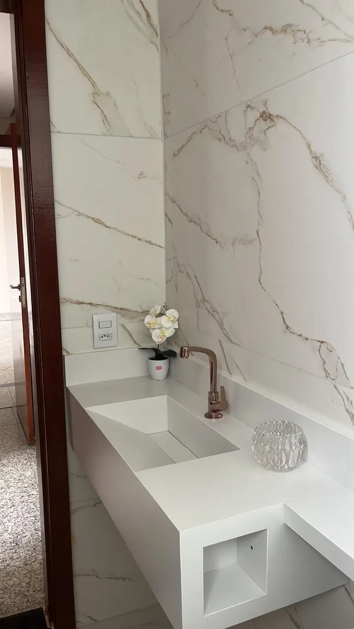 Imagem Cobertura com 4 Quartos para Alugar, 250 m² em Centro-Sul - Cuiabá