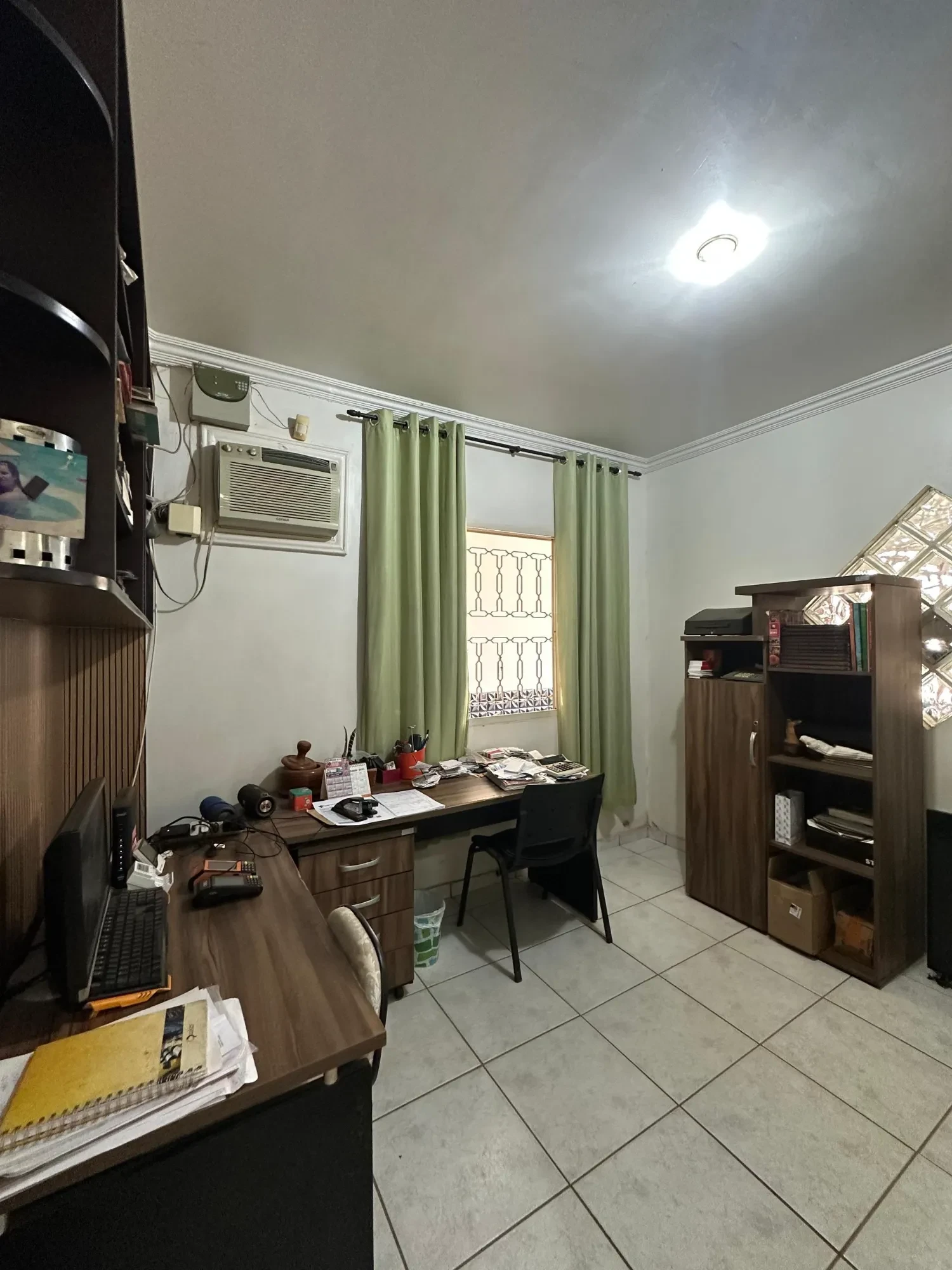 Imagem Casa com 3 Quartos à Venda ou Locação, 247 m² em Jardim Itália - Cuiabá