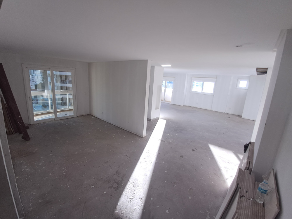Imagem Apartamento com 3 Quartos à Venda, 240 m²em Centro - Criciúma
