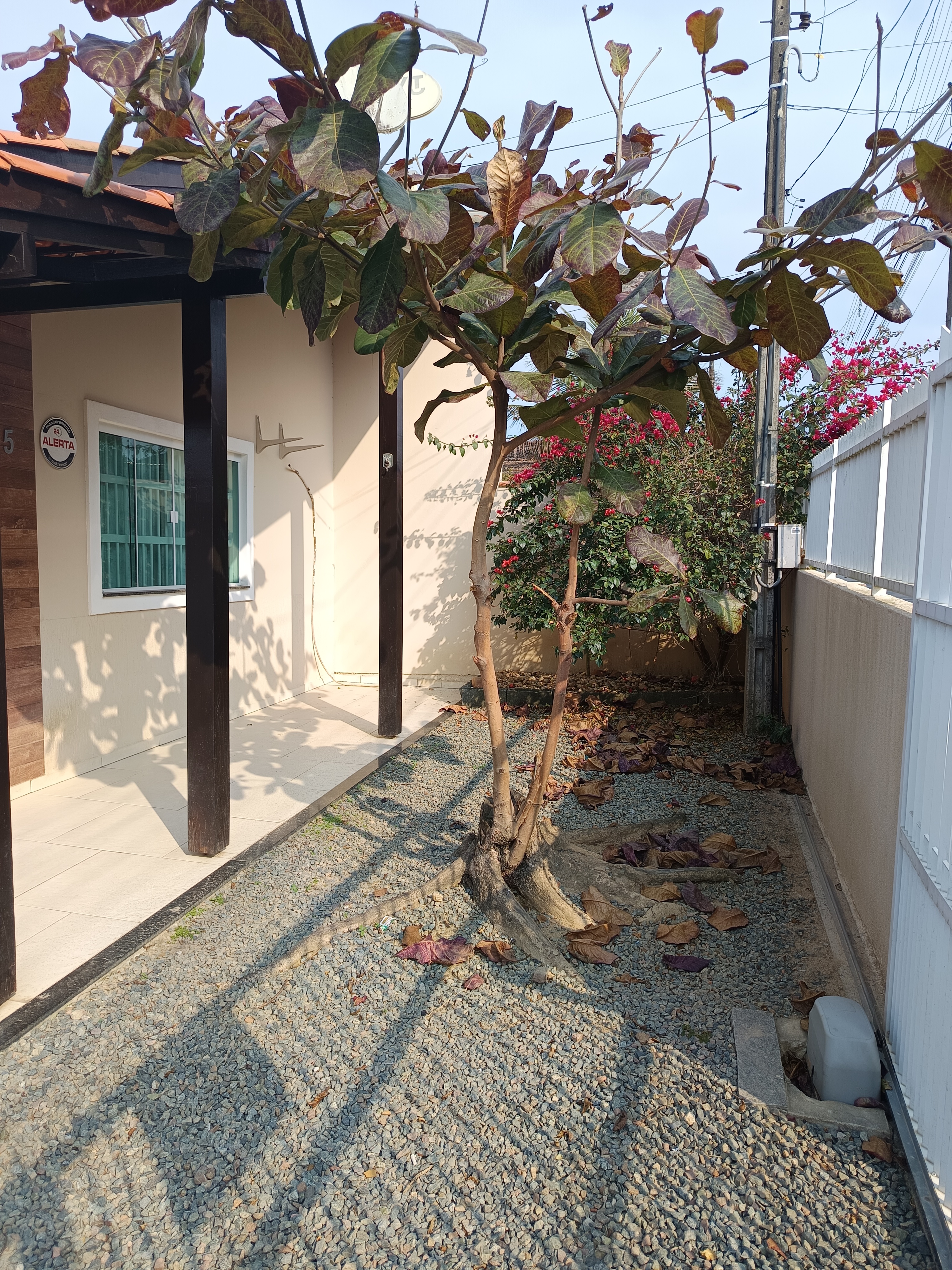 Imagem Casa com 2 Quartos à Venda, 120 m²em Centro - Penha
