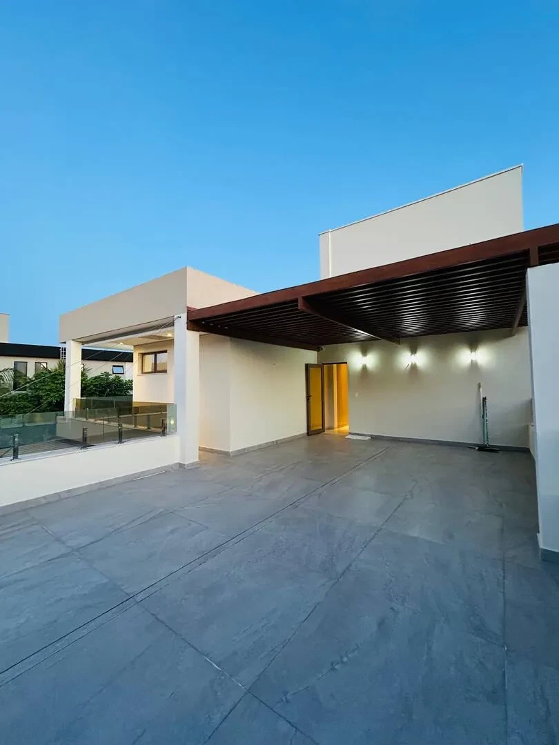 Imagem Casa de Condomínio com 4 Quartos à Venda, 326 m² em Cidade Alpha - Eusébio