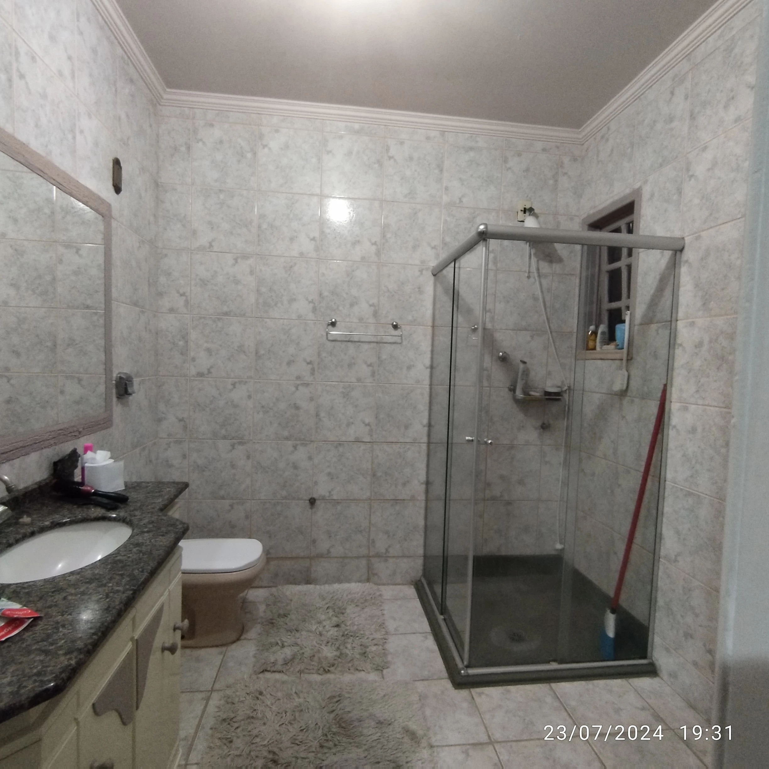 Foto do imóvel: Sobrado com 6 Quartos à Venda, 240 m² em Floresta - Joinville