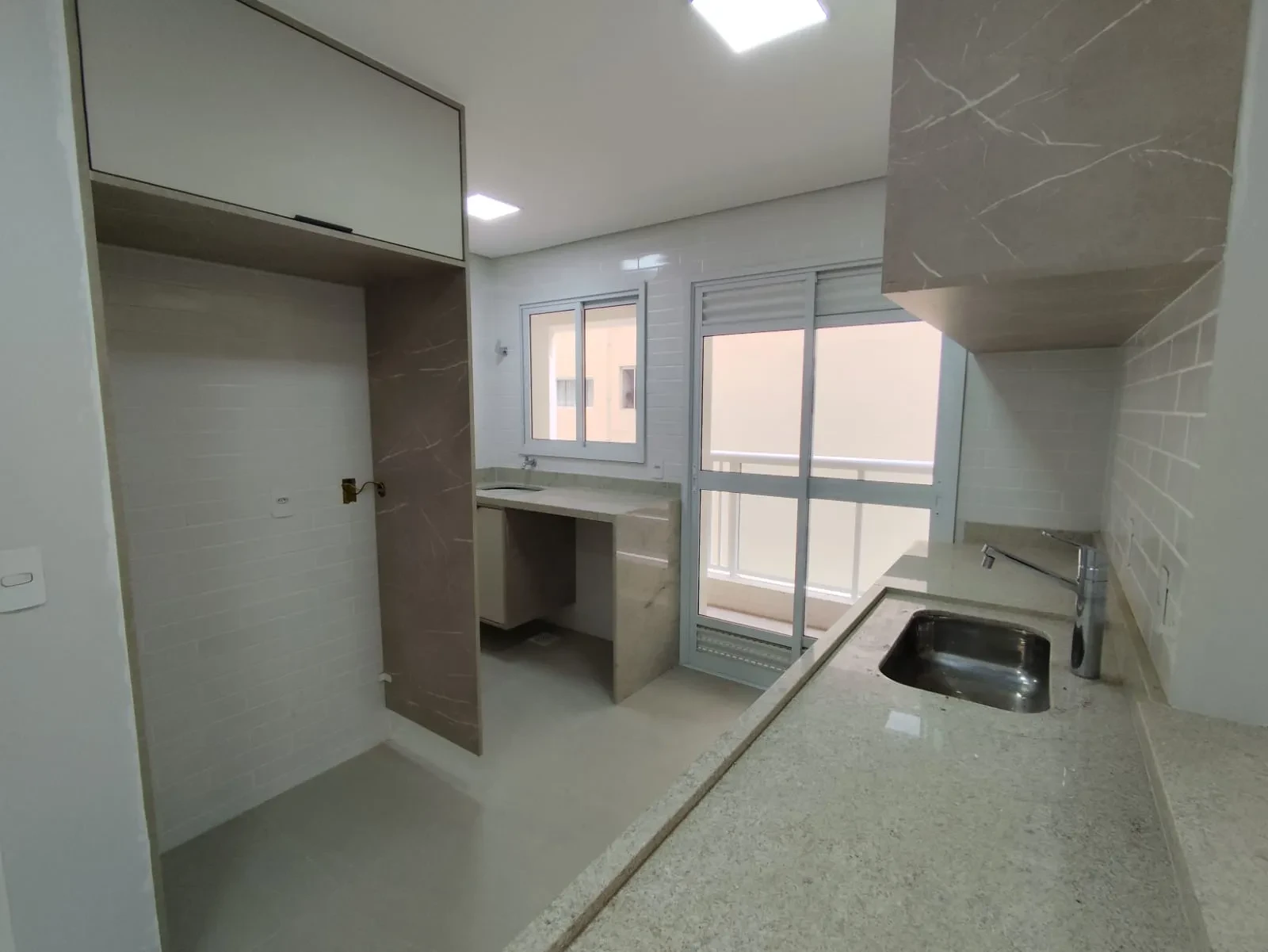 Imagem Apartamento com 2 Quartos à Venda, 82 m² em Aparecida - Santos