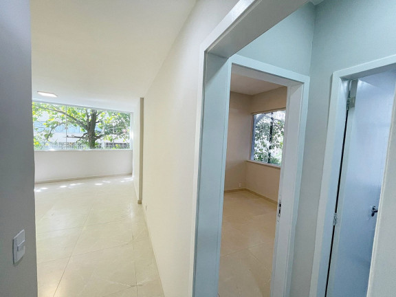 Imagem Apartamento com 2 Quartos à Venda,  em Copacabana - Rio de Janeiro