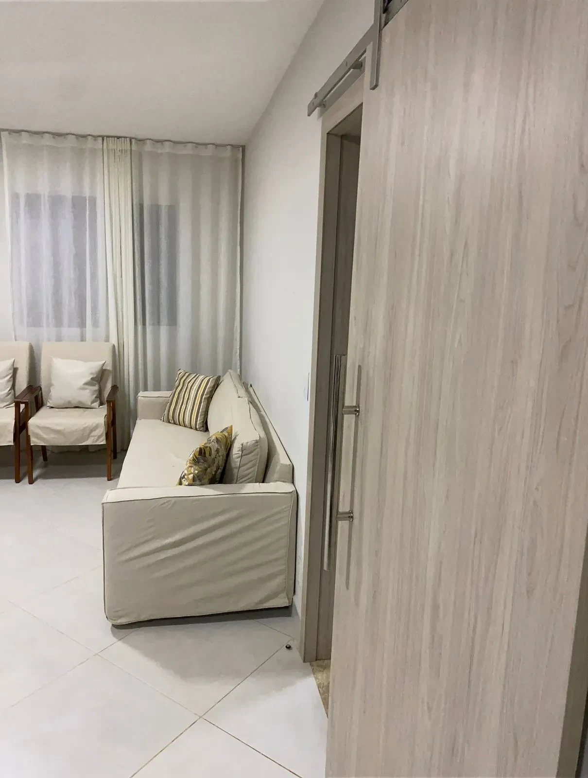 Imagem Casa em Condomínio à venda em Praia do Forte - Açu da Torre - Condomínio fechado com piscina e academia