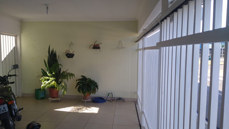 Imagem Casa com 3 Quartos à Venda, 164 m² em Palmeiras - Araçatuba