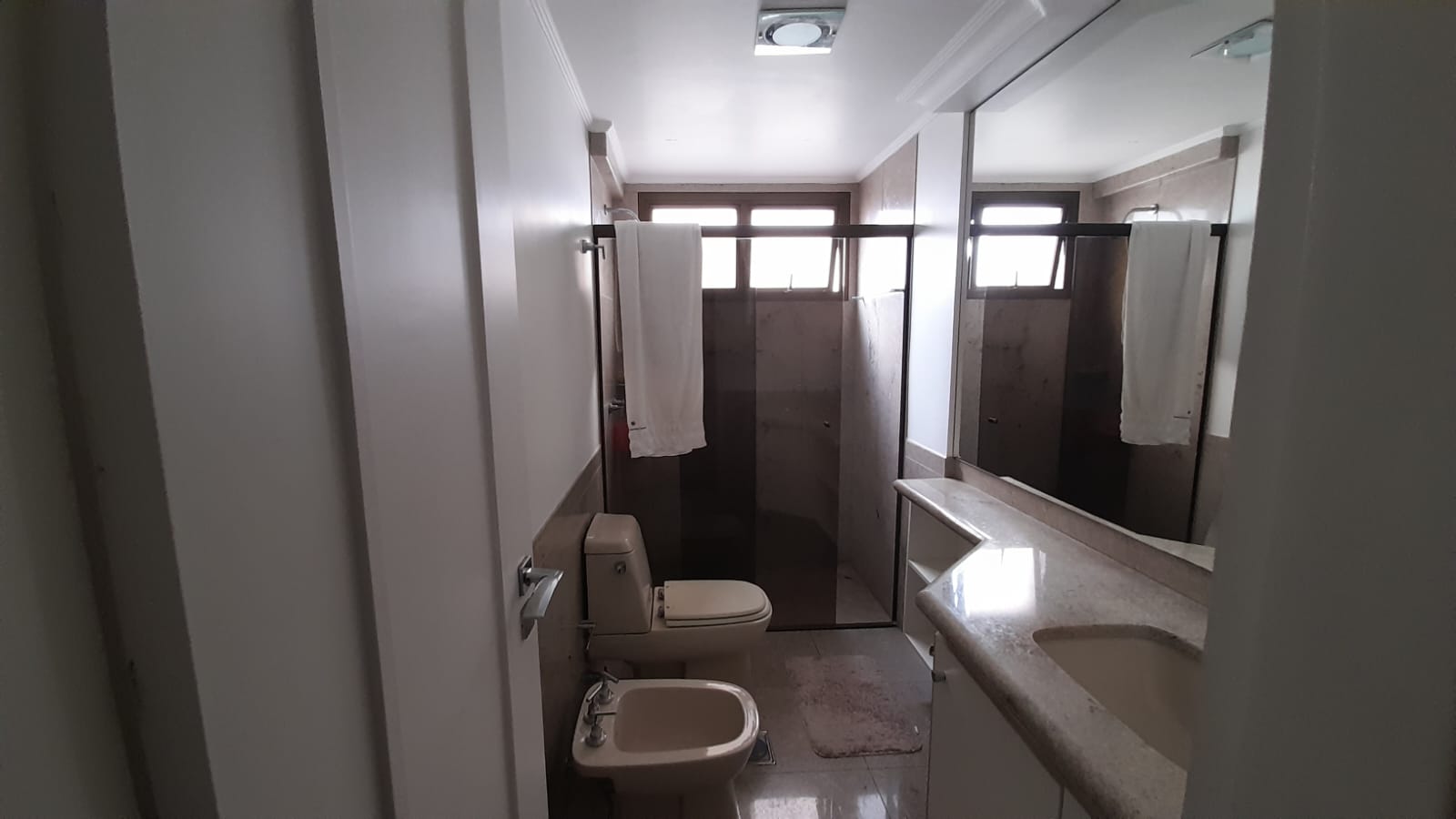 Imagem Apartamento com 3 Quartos à Venda, 208 m²em Cambuí - Campinas