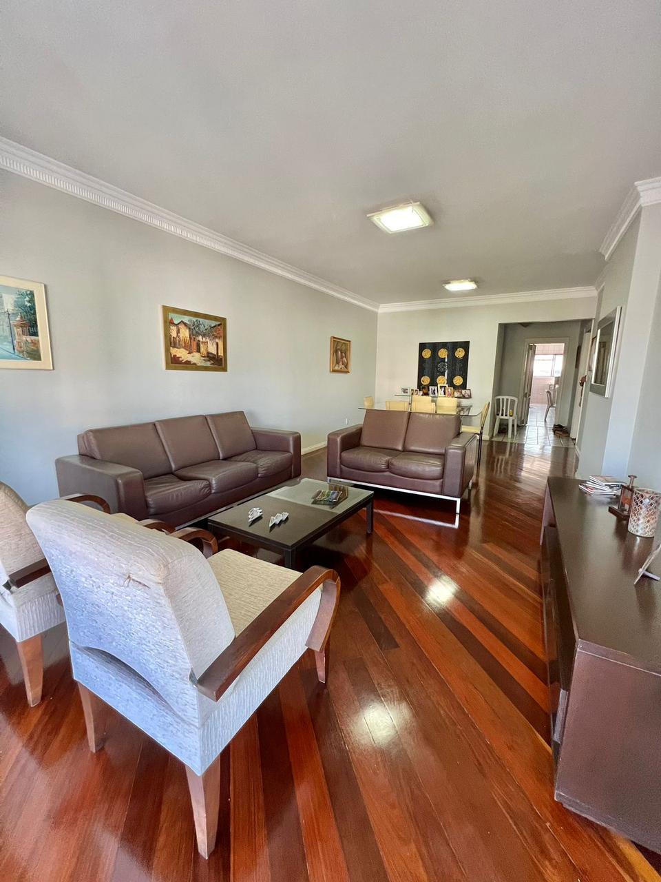 Imagem Apartamento com 4 Quartos à Venda, 185 m²em São Brás - Belém