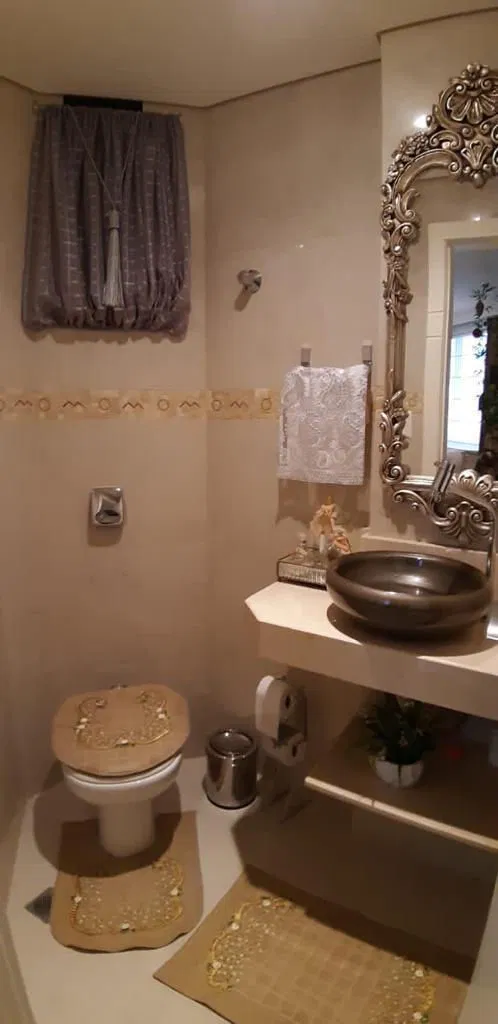 Imagem Apartamento com 4 Quartos à Venda, 287 m²em Centro - Guarapuava