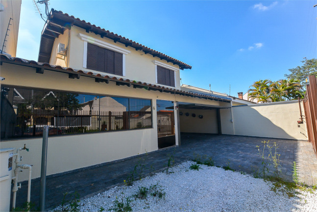 Casa com 3 Quartos à Venda, 271 m² em Jardim das Américas - Curitiba