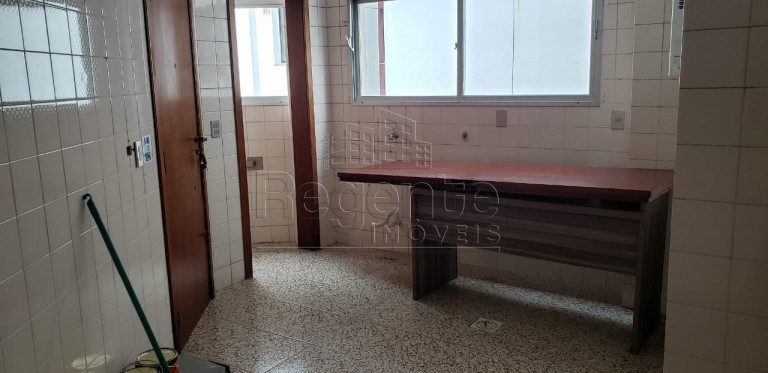 Imagem Apartamento com 4 Quartos à Venda, 120 m² em Agronômica - Florianópolis