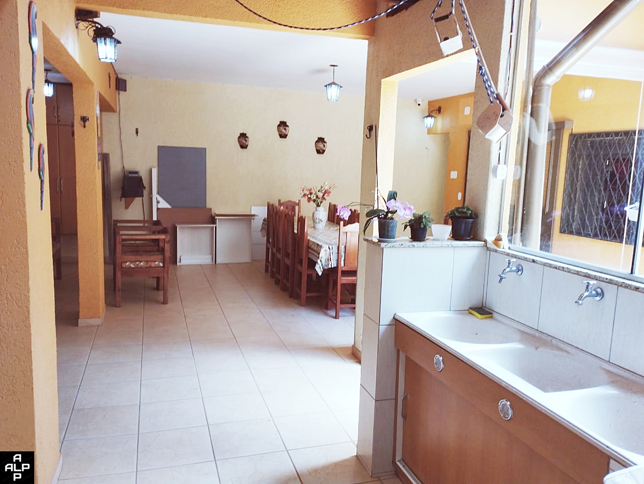 Imagem Casa com 5 Quartos à Venda, 210 m²em Taguatinga Norte (Taguatinga) - Brasília