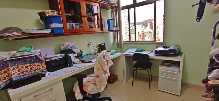 Imagem Apartamento com 4 Quartos à Venda, 142 m² em Icaraí - Niterói