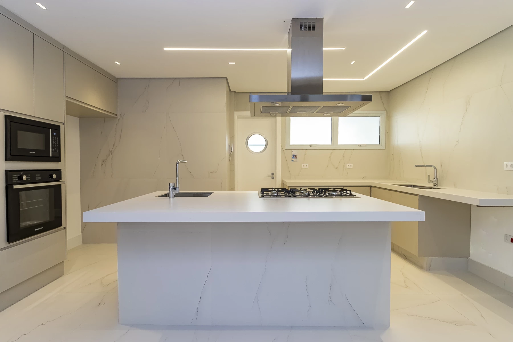 Imagem Apartamento com 3 Quartos à Venda, 213 m² em Cerqueira César - São Paulo