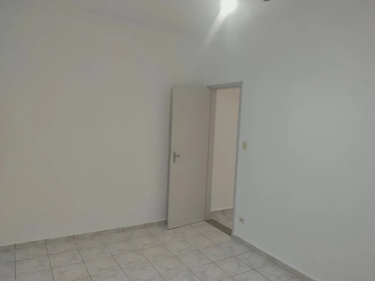 Imagem Apartamento com 2 Quartos à Venda, 60 m² em Encruzilhada - Santos