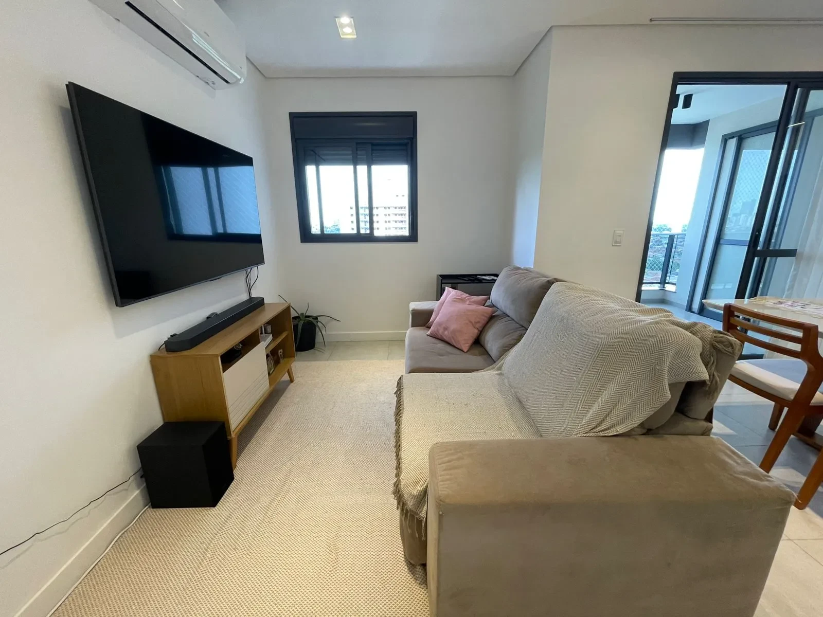 Imagem Apartamento com 2 Quartos para Alugar, 77 m² em Despraiado - Cuiabá