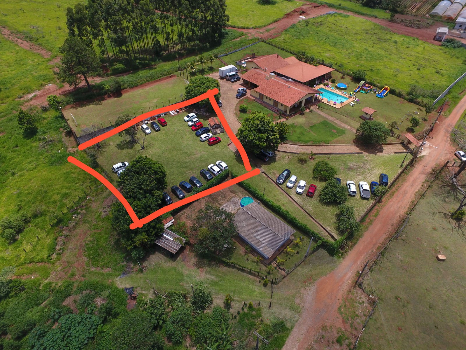 Imagem Terreno à Venda, 1.400 m² em Tanque - Atibaia