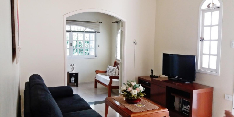 Imagem Casa com 3 Quartos à Venda, 312 m² em Pqe Santa Teresa - Santa Isabel