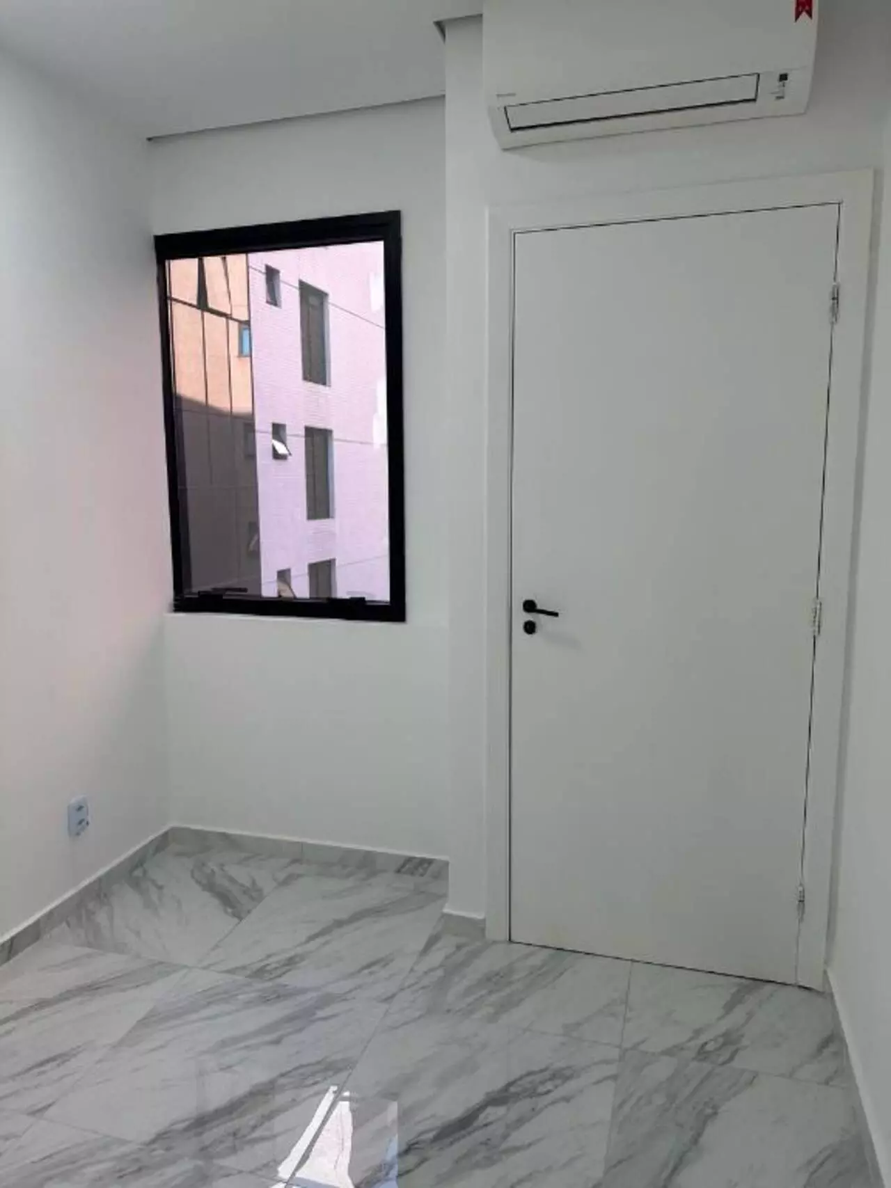 Imagem Sala Comercial à Venda ou Locação, 74 m² em Vila Olímpia - São Paulo