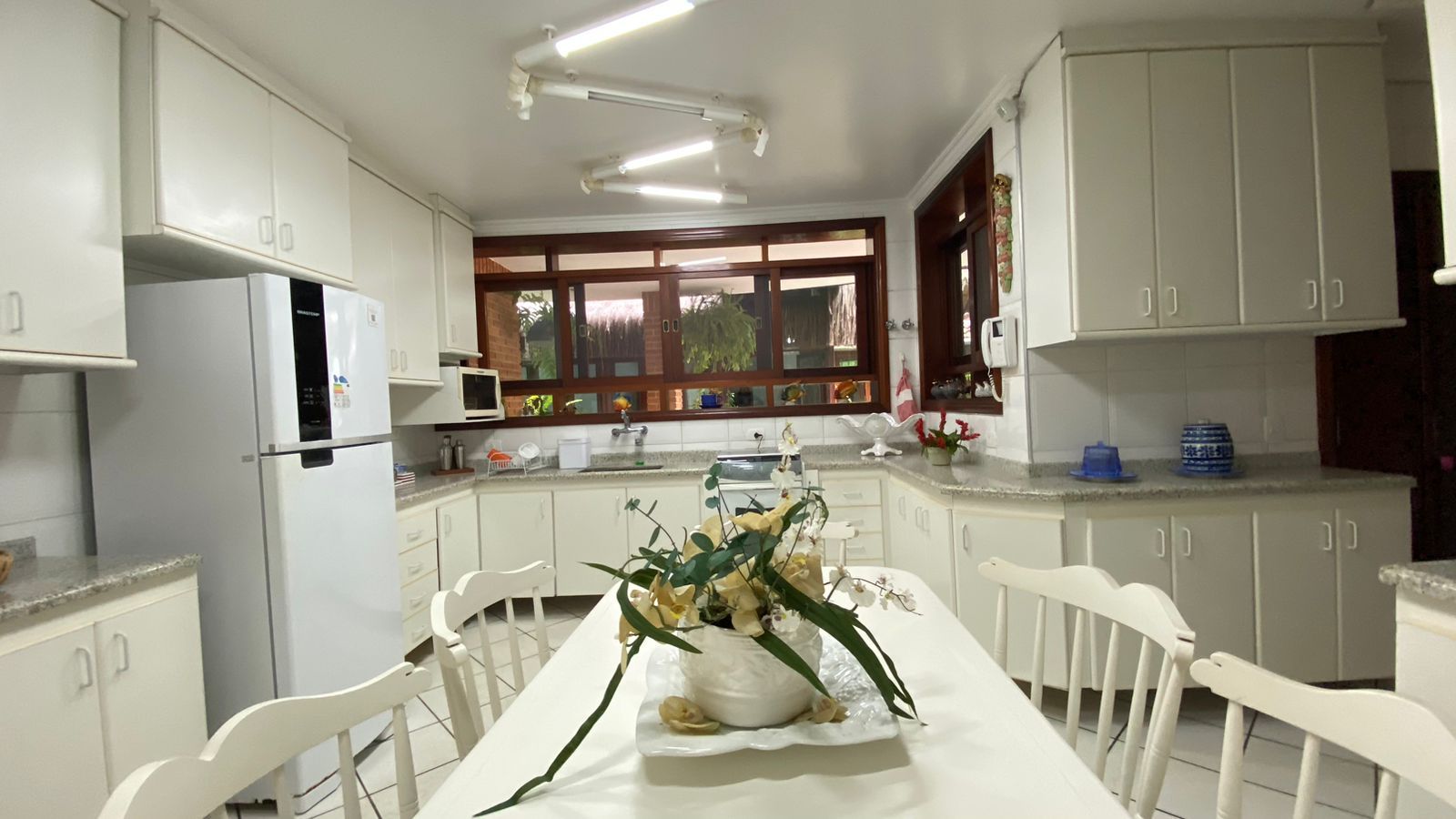 Foto do imóvel: Casa com 8 Quartos à Venda ou Temporada, 896 m² em Riviera - Bertioga