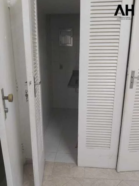 Imagem Sala Comercial à Venda ou Locação, 12 m²em Centro - Niterói