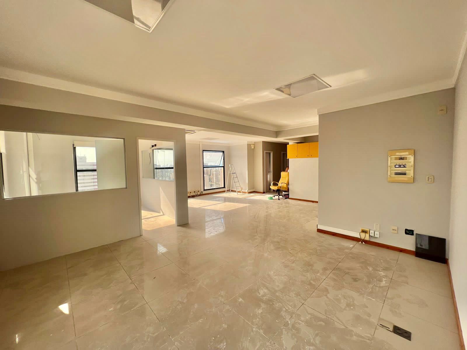 Sala Comercial para Alugar, 96 m²em Cremação - Belém