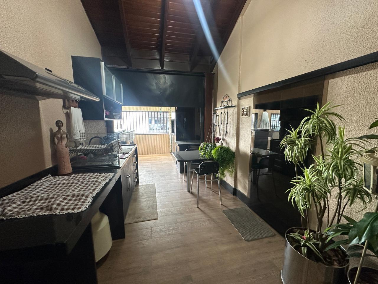 Imagem Apartamento com 3 Quartos à Venda, 430 m²em Batista Campos - Belém