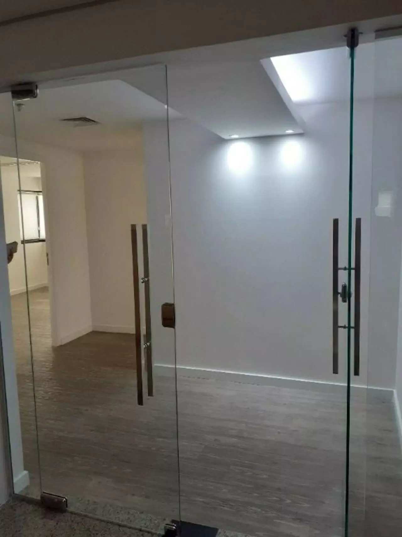 Imagem Sala Comercial à Venda ou Locação, 90 m² em Vila Olímpia - São Paulo