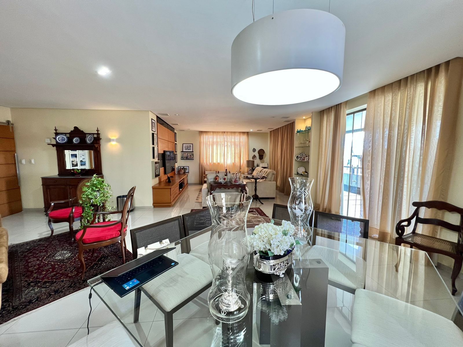 Imagem Apartamento com 3 Quartos à Venda, 240 m²em Nazaré - Belém