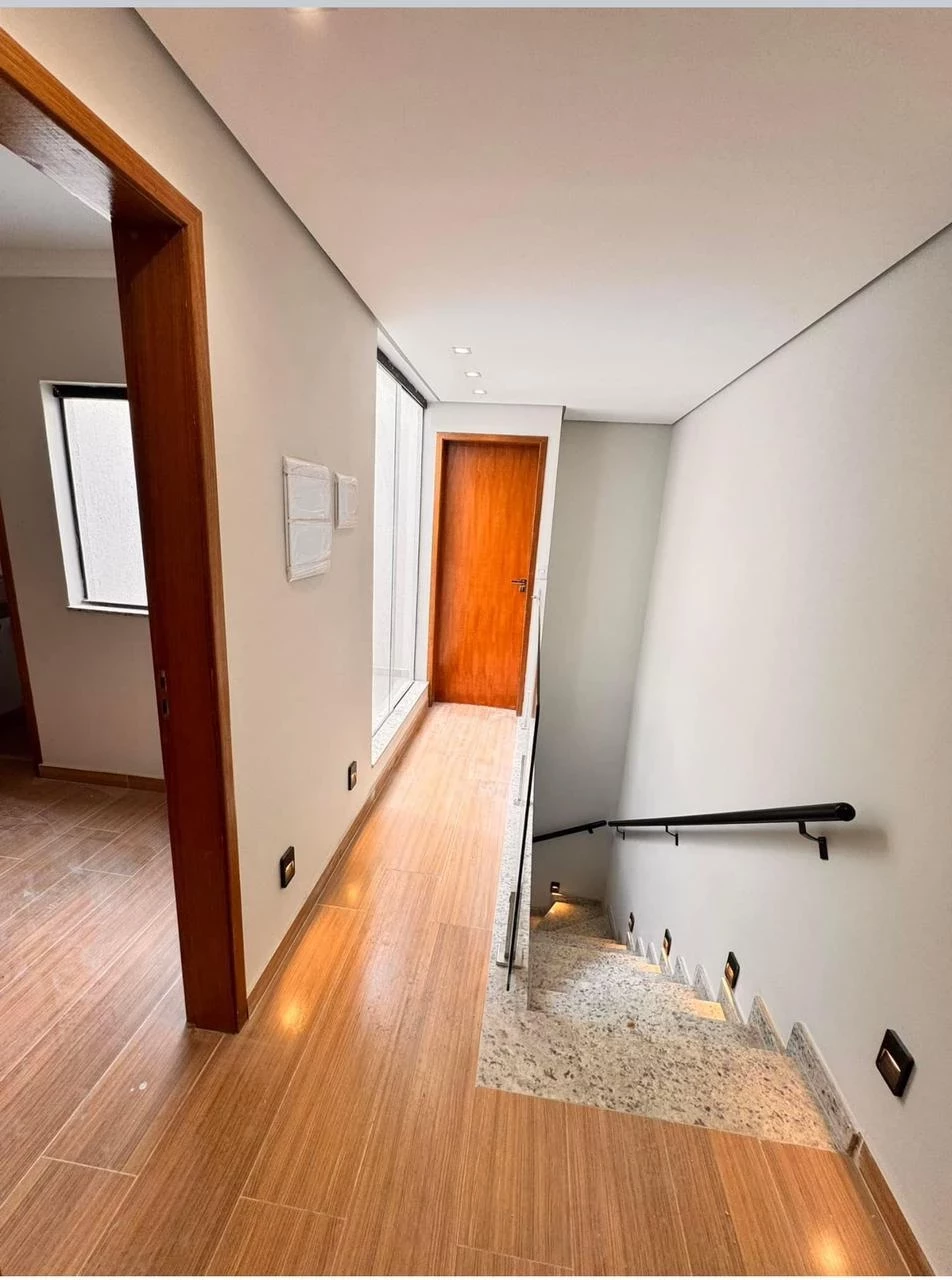 Imagem Sobrado com 3 Quartos à Venda, 240 m² em Vila Carrão - São Paulo