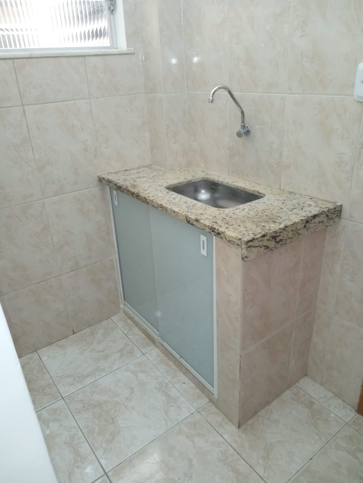 Imagem Sala Comercial à Venda, 25 m²em Cascadura - Rio de Janeiro