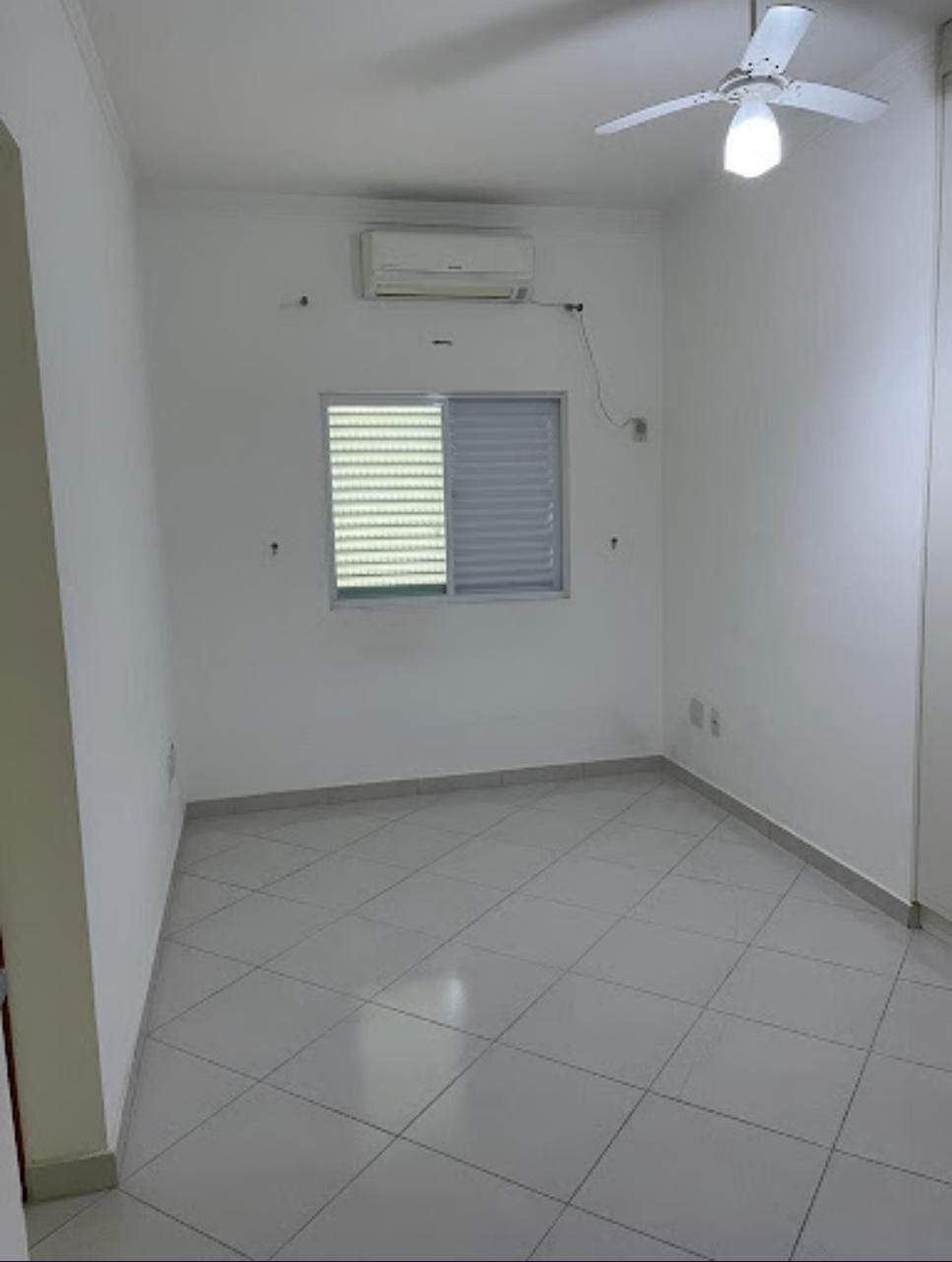 Imagem Casa com 3 Quartos à Venda, 127 m²em Vila Belmiro - Santos