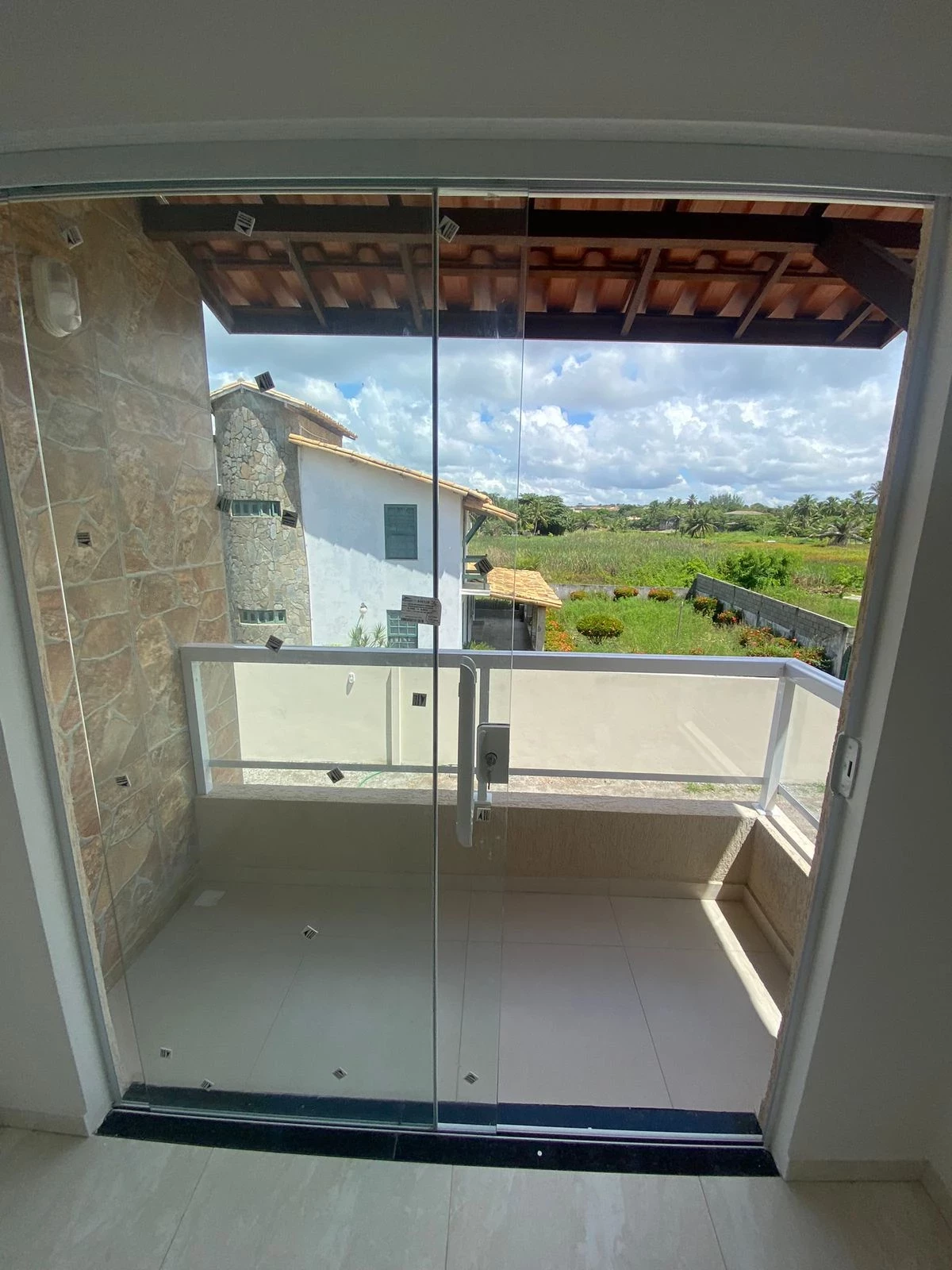Imagem Sobrado com 3 Quartos à Venda, 84 m² em Jauá (Abrantes) - Camaçari