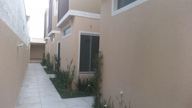 Imagem Casa de Condomínio com 2 Quartos à Venda, 65 m² em Vila Lavínia - Mogi das Cruzes
