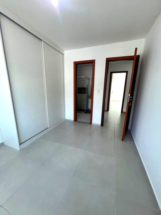 Imagem Casa de Condomínio com 3 Quartos à Venda ou Locação, 175 m²em Buraquinho - Lauro de Freitas