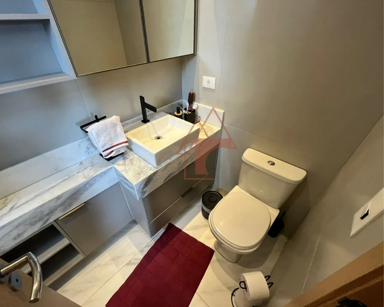 Imagem Apartamento com 2 Quartos à Venda, 75 m² em José Menino - Santos