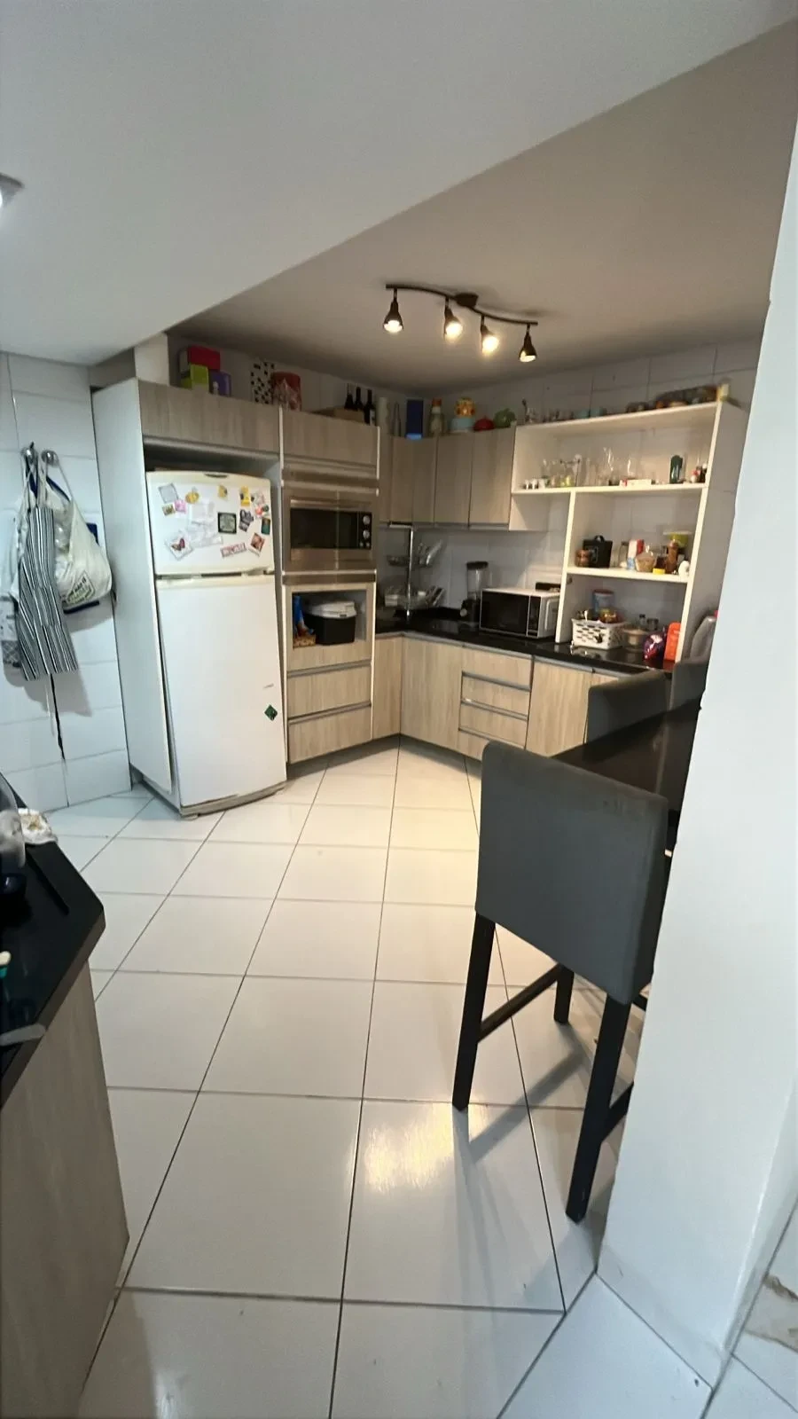 Imagem Sobrado com 3 Quartos à Venda, 147 metros em Bacacheri - Curitiba