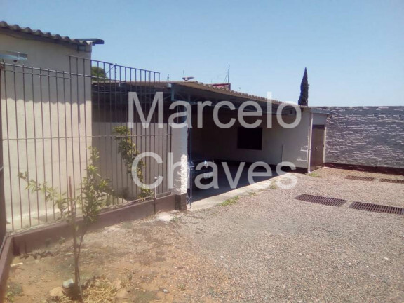 Imagem Casa com 3 Quartos à Venda, 250 m² em Medianeira - Porto Alegre