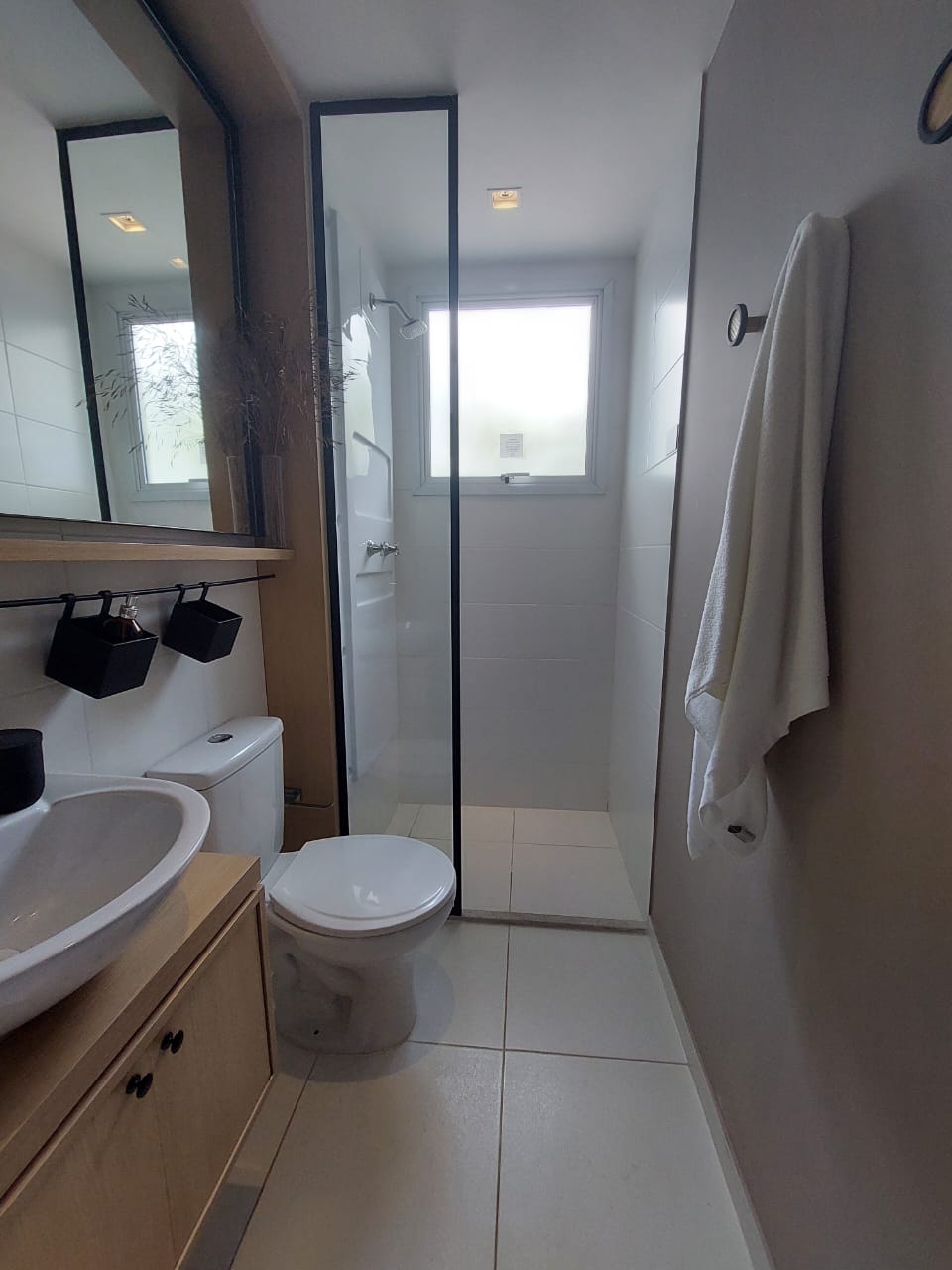 Imagem Apartamento com 2 Quartos à Venda, 44 m²em Inhoaíba - Rio de Janeiro