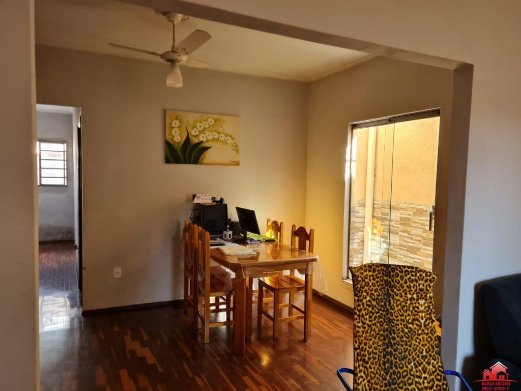 Imagem Casa com 4 Quartos à Venda, 213 m²em Jardim Petrópolis - Bauru