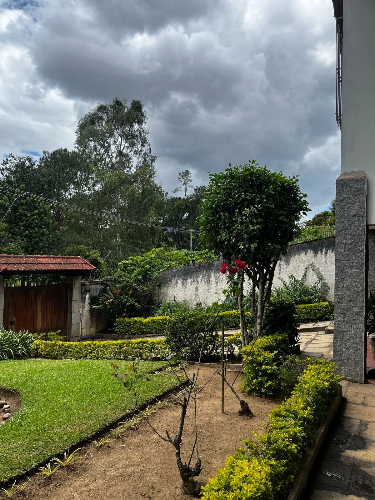 Imagem Casa com 3 Quartos à Venda, 245 m² em Barra do Imbuí - Teresópolis Imagem Casa com 3 Quartos à Venda, 245 m² em Barra do Imbuí - Teresópolis