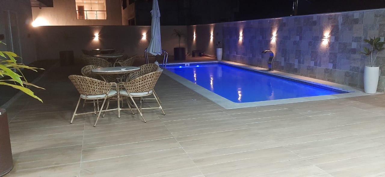 Foto do imóvel: Casa de Condomínio com 4 Quartos à Venda, 398 m² em Vale do Landirana (Abrantes) - Camaçari