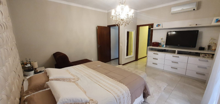Imagem Casa de Condomínio com 4 Quartos à Venda, 359 m² em Vila Motta - Catanduva