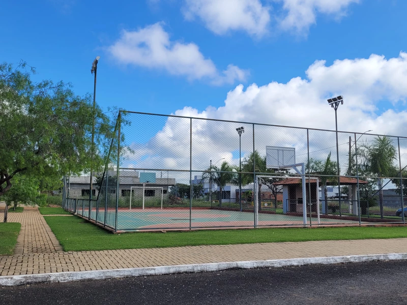 Imagem Terreno em Condomínio à Venda, 250 m² em Aragoiânia - Aragoiânia